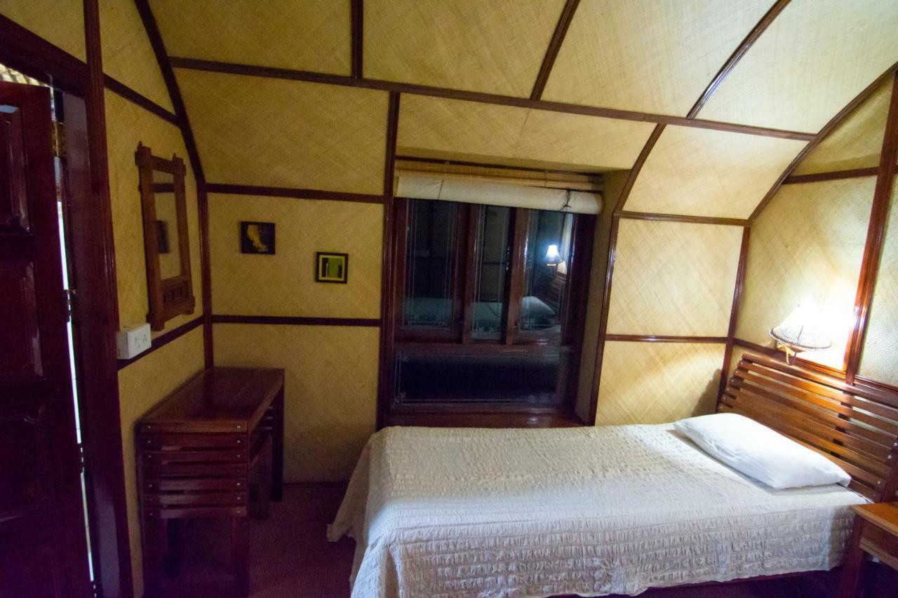 Marvel Cruise Alappuzha Exterior foto