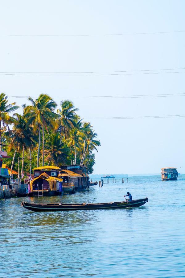 Marvel Cruise Alappuzha Exterior foto