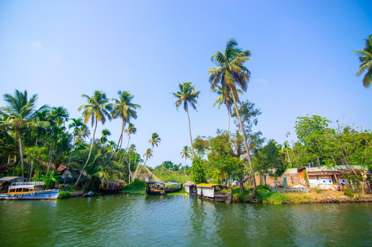 Marvel Cruise Alappuzha Exterior foto