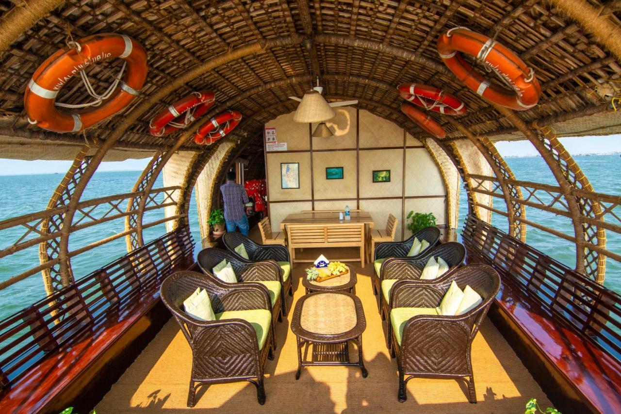 Marvel Cruise Alappuzha Exterior foto