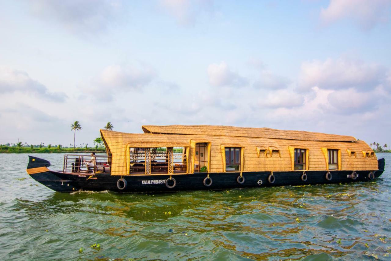 Marvel Cruise Alappuzha Exterior foto