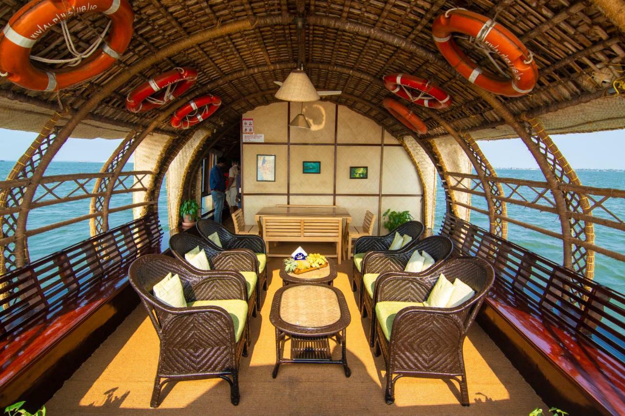 Marvel Cruise Alappuzha Exterior foto